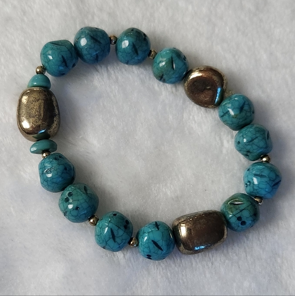 💙Turquoise Beaded Bracelet with Silver & Gold-Tone Accents, Elegant Statement - Picture 2 of 10